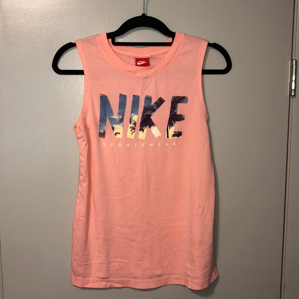 Nike sports tank top☺︎︎